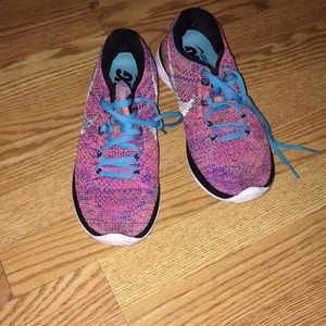 Nike fly knit sneakers